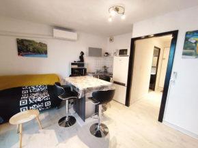 Appartement VALRAS-PLAGE bord de mer